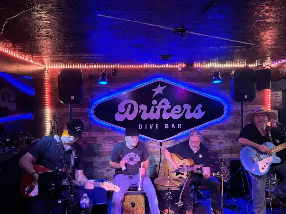 Flyer: Texas Roughcut Band — Drifters Dive Bar, Sat, Nov 14